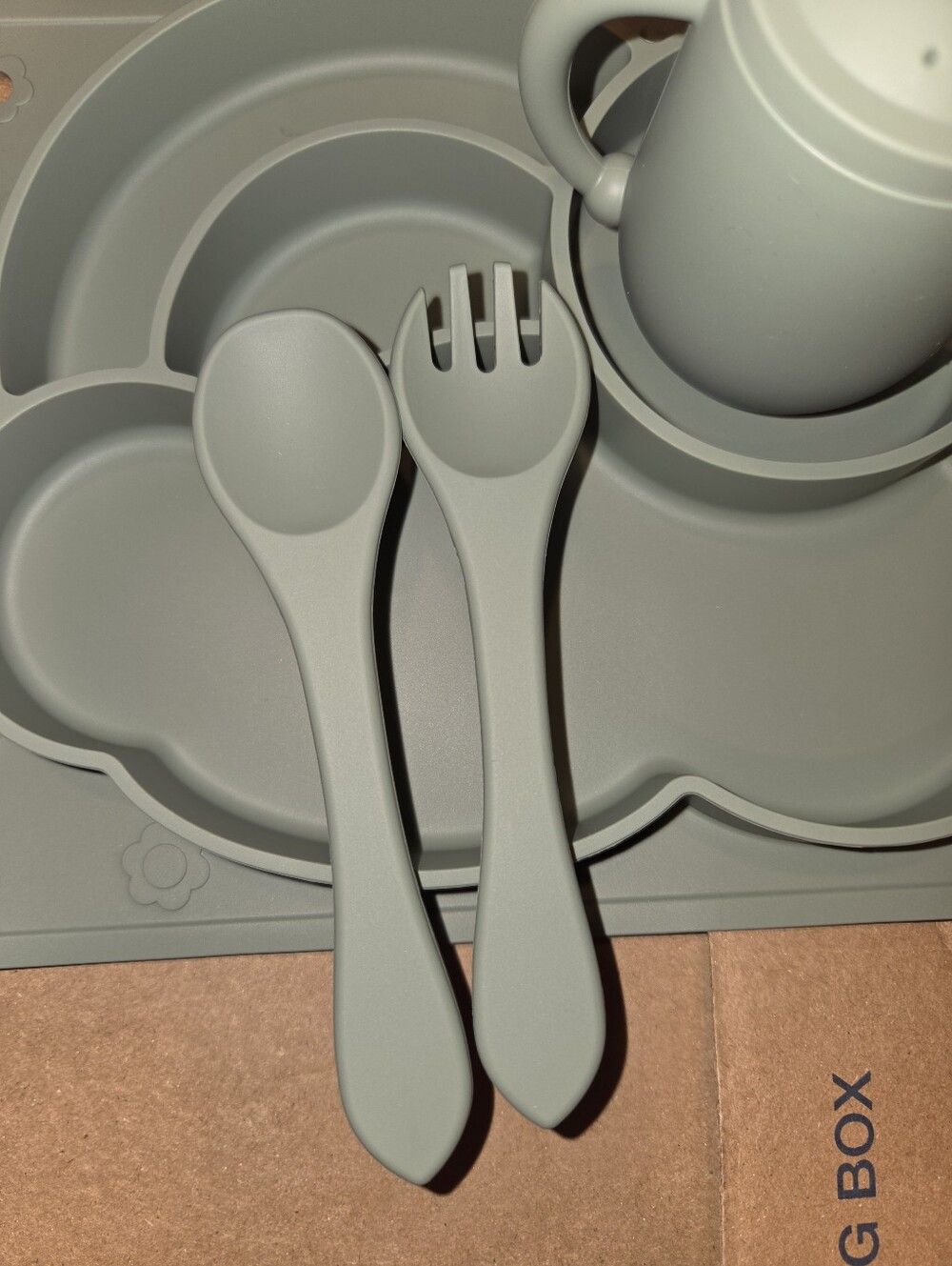Silicone Kids Plate Set with Straw Cup and Utensils And Bib- Sage Green - Picture 6 of 7